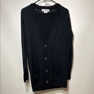 Outlander studios Women's cardigan Sweater